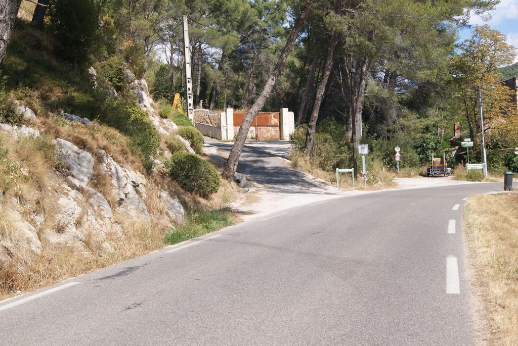 Appart'Hotel Les Rochers Auriol Exterior foto