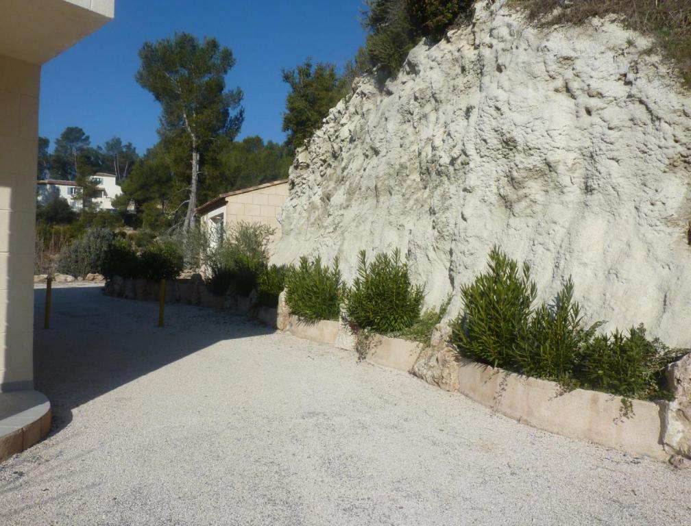 Appart'Hotel Les Rochers Auriol Exterior foto