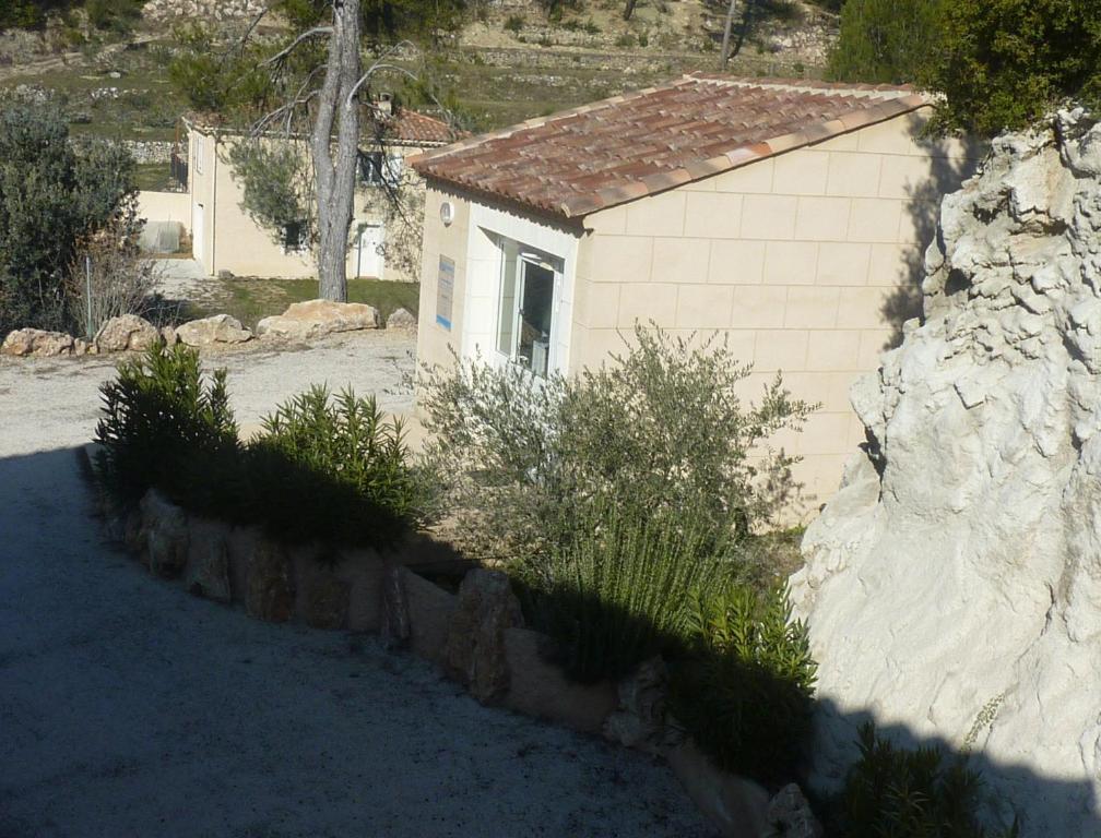 Appart'Hotel Les Rochers Auriol Exterior foto