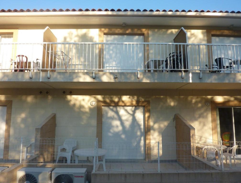 Appart'Hotel Les Rochers Auriol Exterior foto